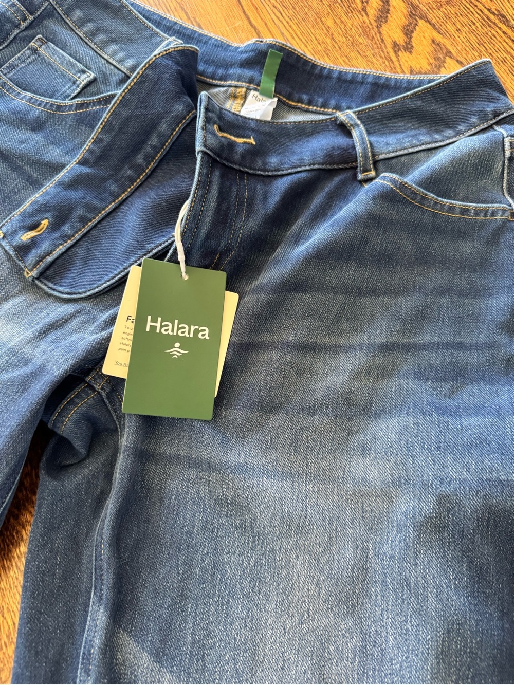HALARA Asymmetrical waist wide leg size S petite - Picture 4 of 5